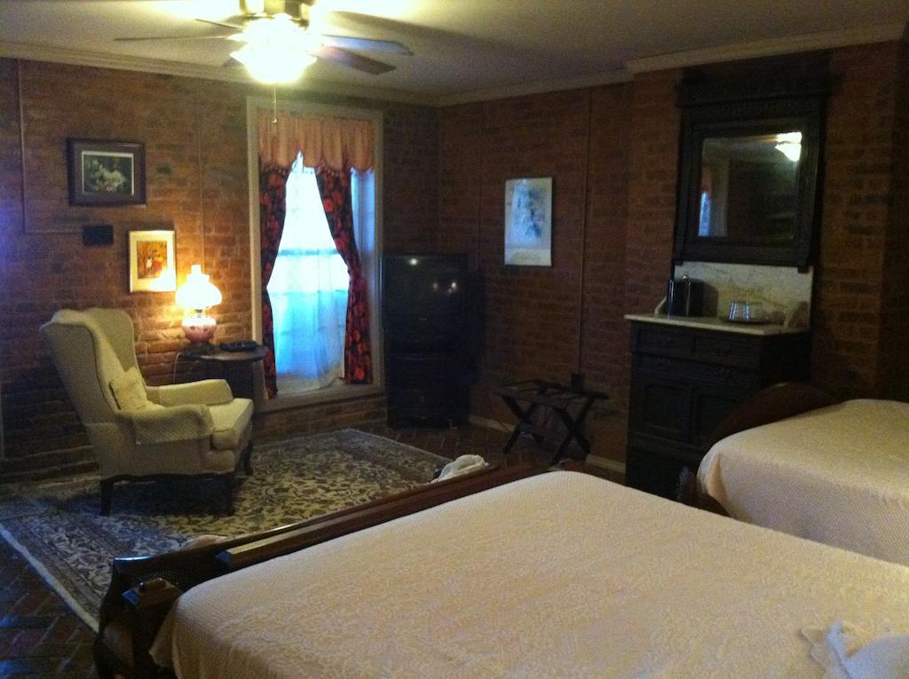 Corners Mansion Inn - A Bed And Breakfast Vicksburg Kamer foto